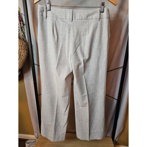 Trina Turk - Gray Cropped Trousers Size 6 - Picture 8 of 9